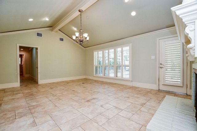 2911 Fontana Drive, Houston, TX 77043