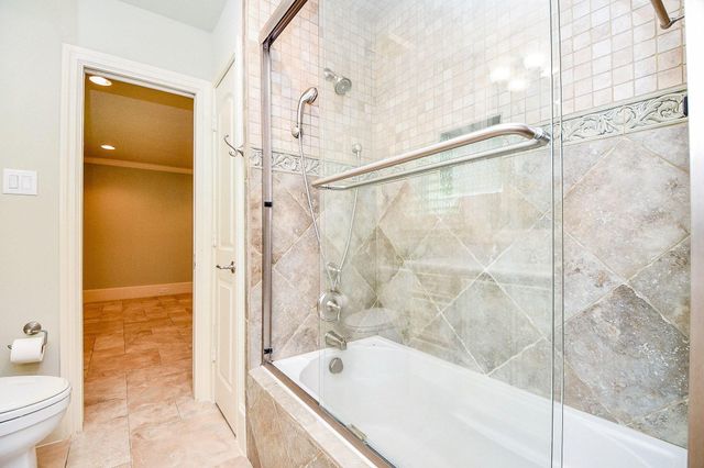 2911 Fontana Drive, Houston, TX 77043