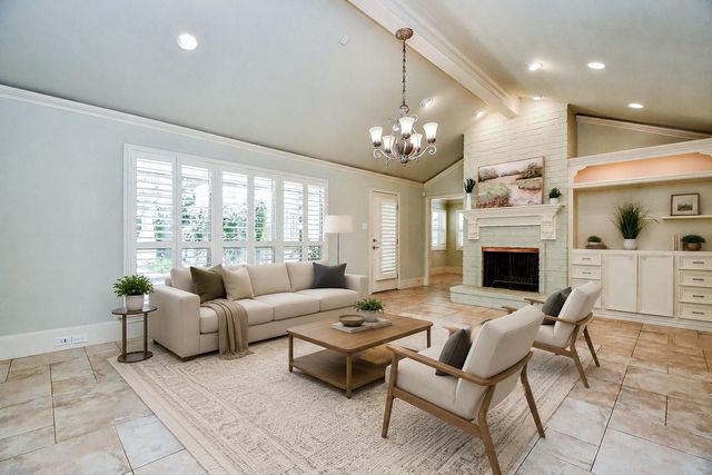 2911 Fontana Drive, Houston, TX 77043
