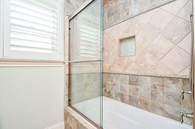 2911 Fontana Drive, Houston, TX 77043