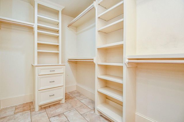 2911 Fontana Drive, Houston, TX 77043