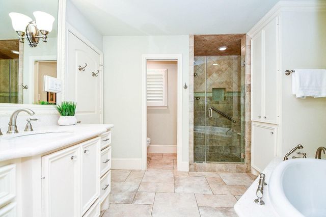 2911 Fontana Drive, Houston, TX 77043