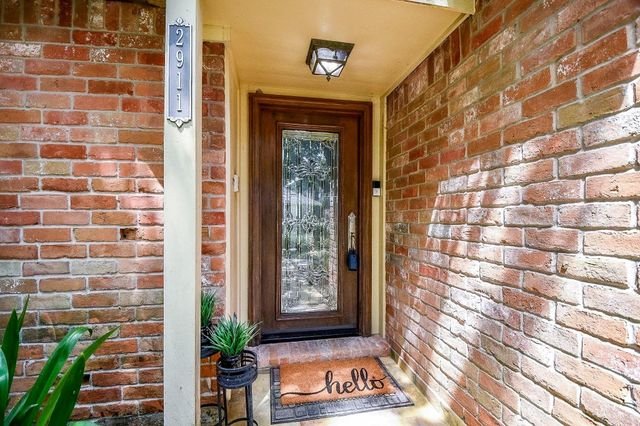 2911 Fontana Drive, Houston, TX 77043