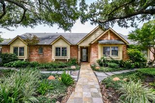 2911 Fontana Drive, Houston, TX 77043