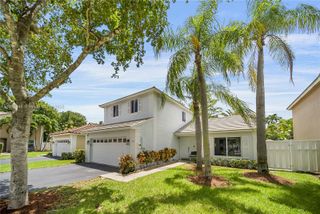 9536 NW 9th Ct, Plantation, FL 33324
