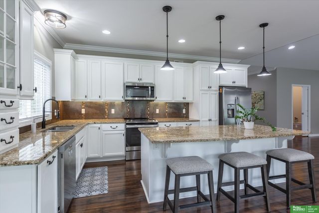 5217 S 167 Street, Omaha, NE 68135