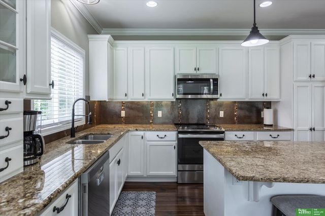 5217 S 167 Street, Omaha, NE 68135