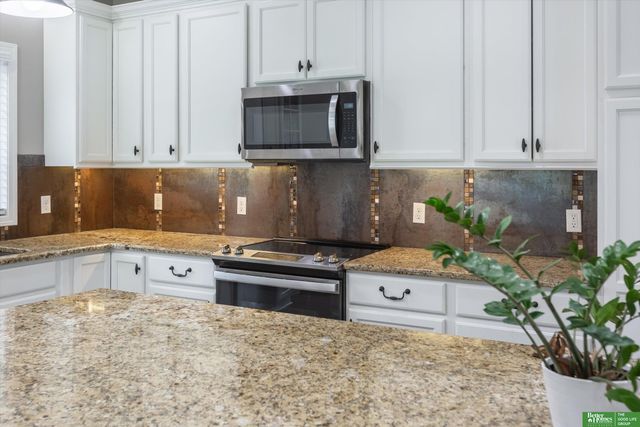 5217 S 167 Street, Omaha, NE 68135