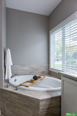 5217 S 167 Street, Omaha, NE 68135