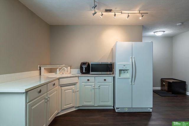 5217 S 167 Street, Omaha, NE 68135