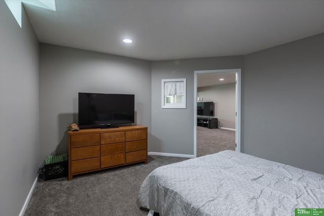 5217 S 167 Street, Omaha, NE 68135