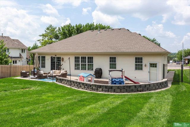 5217 S 167 Street, Omaha, NE 68135