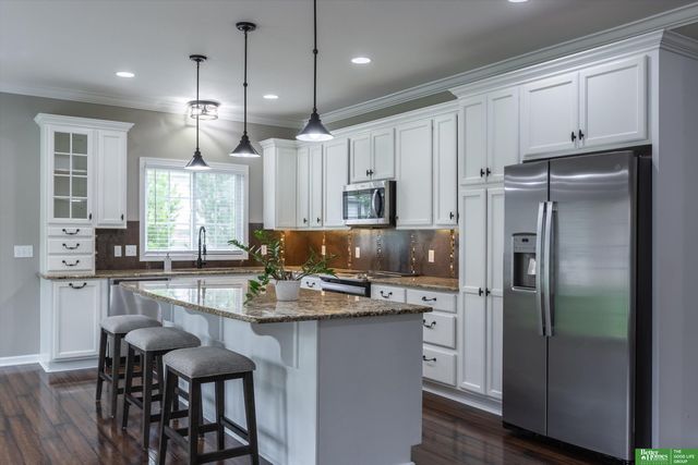 5217 S 167 Street, Omaha, NE 68135