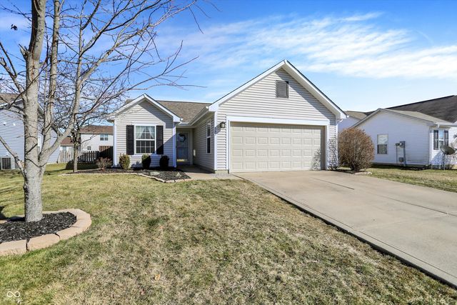 587 Gondola Run, Greenfield, IN 46140