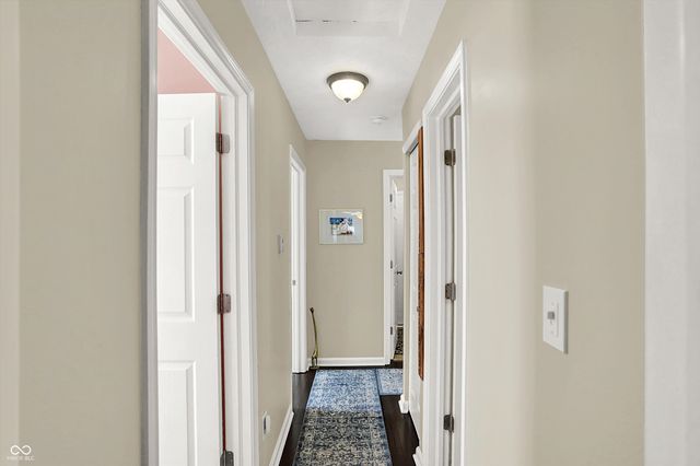 587 Gondola Run, Greenfield, IN 46140