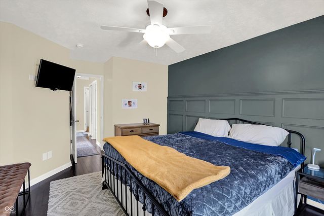 587 Gondola Run, Greenfield, IN 46140