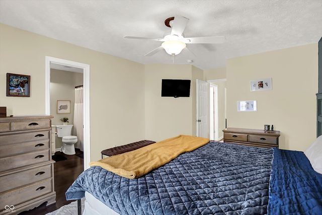 587 Gondola Run, Greenfield, IN 46140