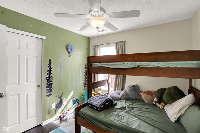 587 Gondola Run, Greenfield, IN 46140