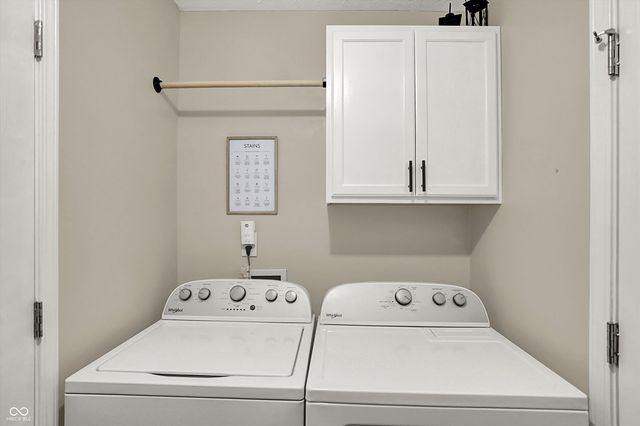 587 Gondola Run, Greenfield, IN 46140