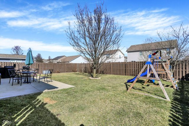 587 Gondola Run, Greenfield, IN 46140