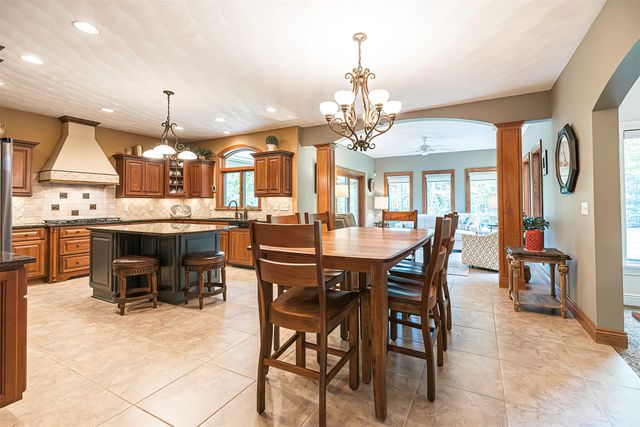 3824 HIDDEN SPRINGS Drive, Erie, PA 16506