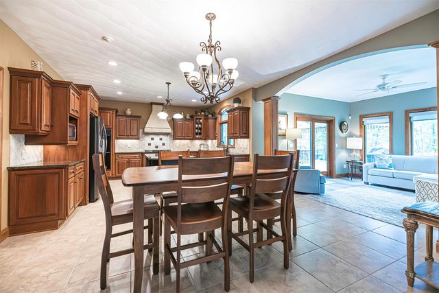 3824 HIDDEN SPRINGS Drive, Erie, PA 16506