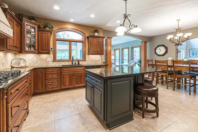 3824 HIDDEN SPRINGS Drive, Erie, PA 16506