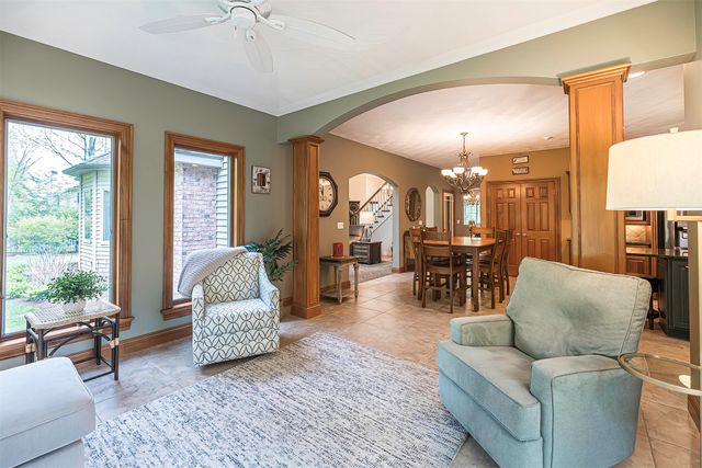 3824 HIDDEN SPRINGS Drive, Erie, PA 16506