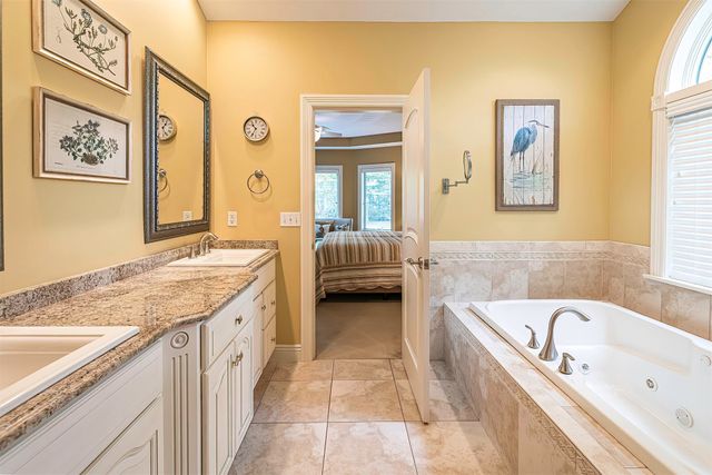 3824 HIDDEN SPRINGS Drive, Erie, PA 16506