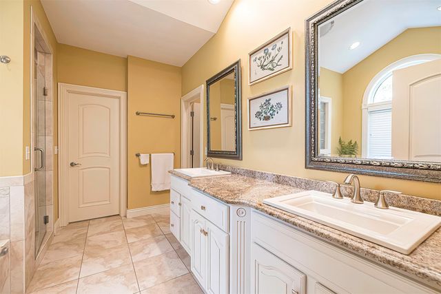 3824 HIDDEN SPRINGS Drive, Erie, PA 16506