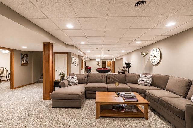 3824 HIDDEN SPRINGS Drive, Erie, PA 16506