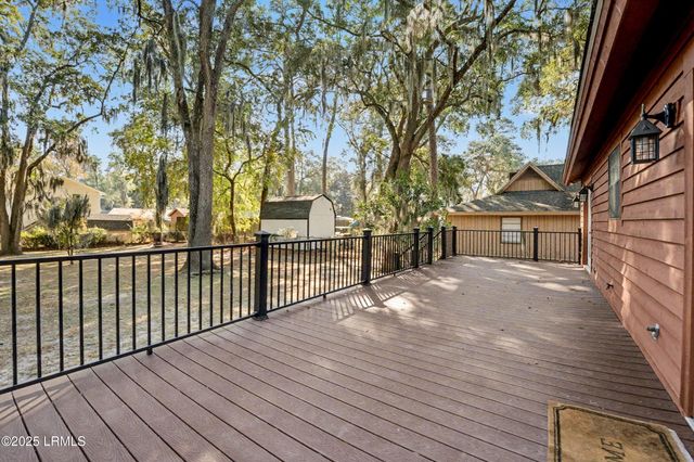 994 Dowlingwood Drive, Beaufort, SC 29902