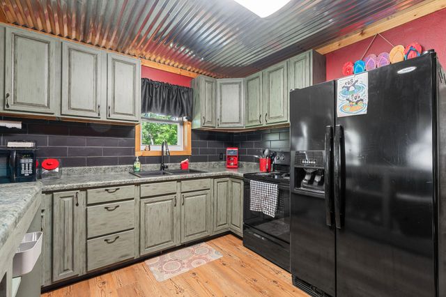 24440 Coveside Lane, Shell Knob, MO 65747