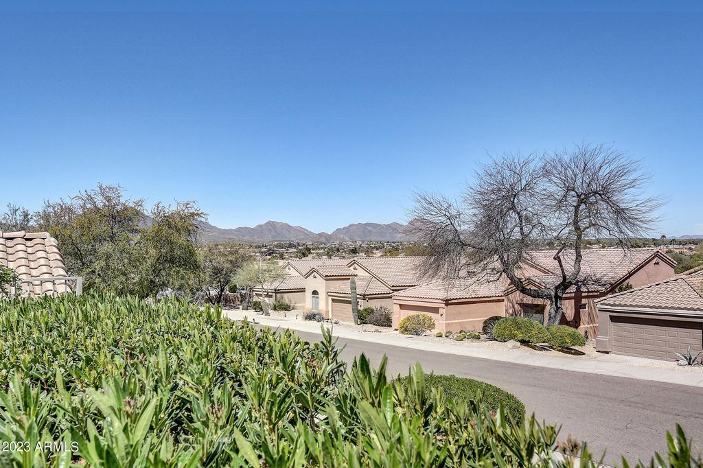 Image 36 of property listing at 13810 N WOODSIDE Drive, Fountain Hills, AZ 85268
