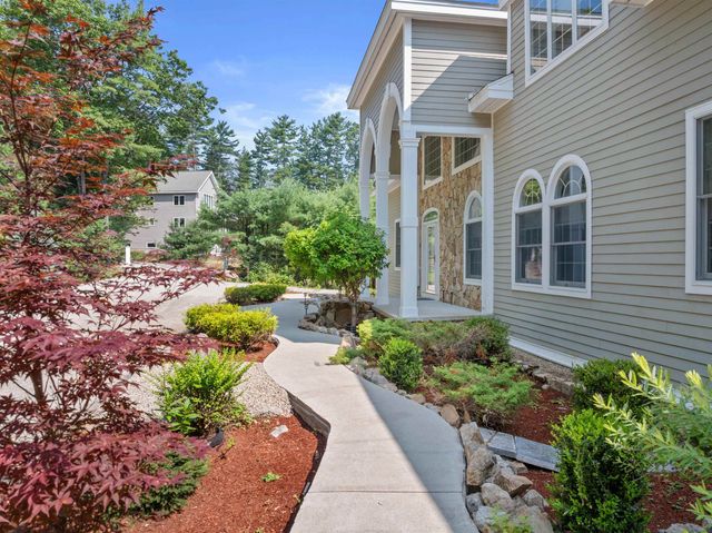 42 High Ridge Road, Moultonborough, NH 03254