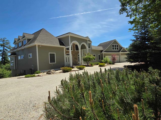 42 High Ridge Road, Moultonborough, NH 03254