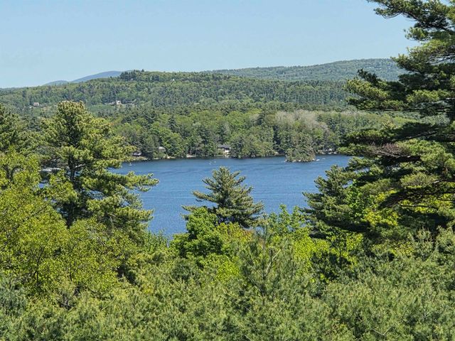 42 High Ridge Road, Moultonborough, NH 03254