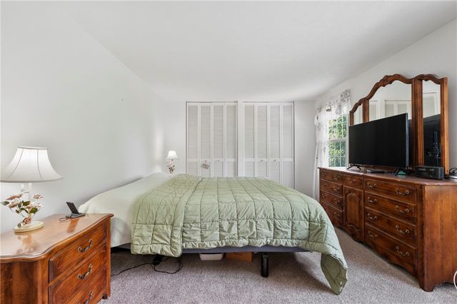 764 Donegal Dr, Bethel Park, PA 15102