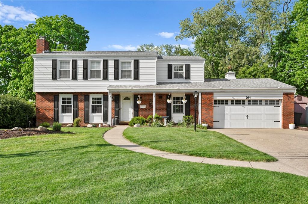 764 Donegal Dr, Bethel Park, PA 15102