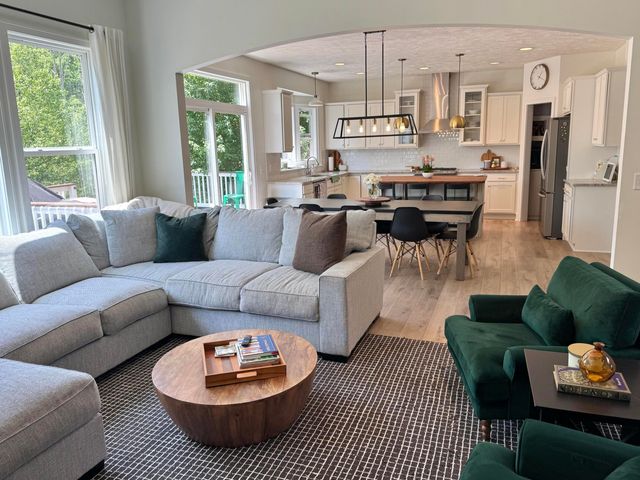 3086 Blairwood, Jenison, MI 49428
