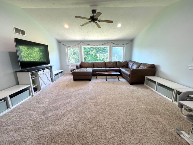 3086 Blairwood, Jenison, MI 49428