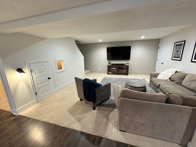 3086 Blairwood, Jenison, MI 49428