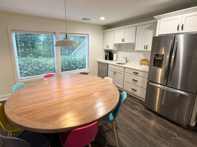 3086 Blairwood, Jenison, MI 49428