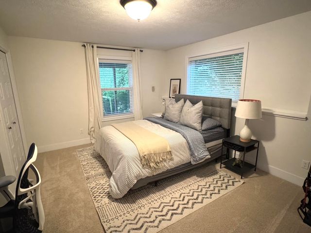 3086 Blairwood, Jenison, MI 49428