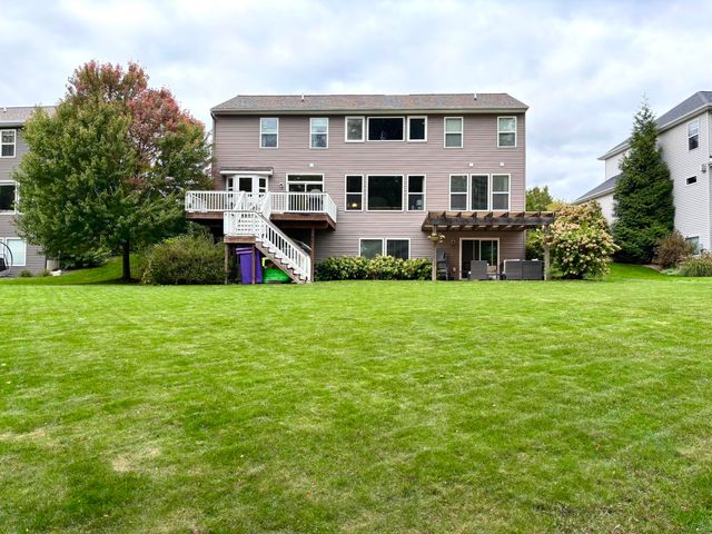 3086 Blairwood, Jenison, MI 49428