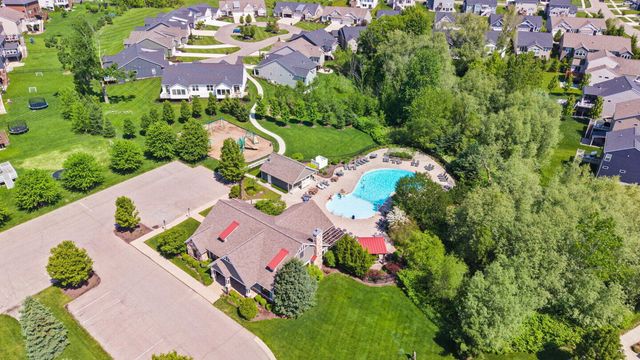 3086 Blairwood, Jenison, MI 49428