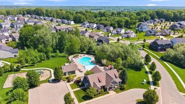 3086 Blairwood, Jenison, MI 49428
