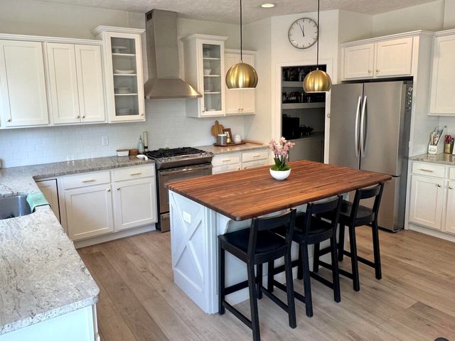 3086 Blairwood, Jenison, MI 49428