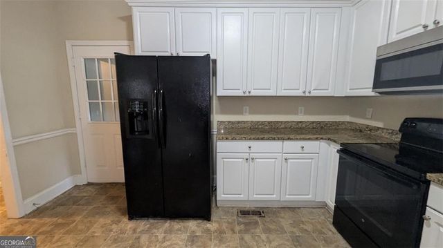 4360 Riverlake Way, Snellville, GA 30039
