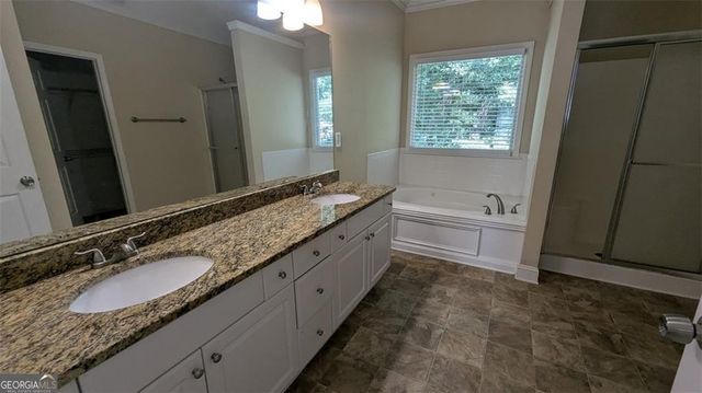 4360 Riverlake Way, Snellville, GA 30039